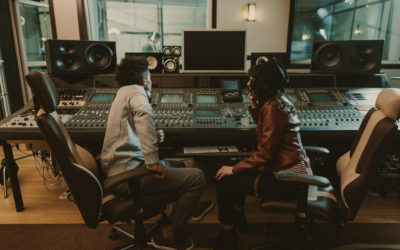 la diferencia entre un “pre-save”  de Spotify y un “pre-add” de Apple Music?